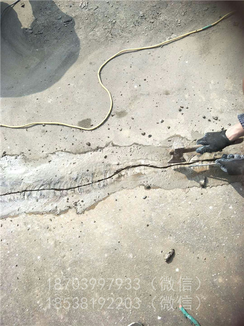 水泥路面孔洞形成的原因有哪些？